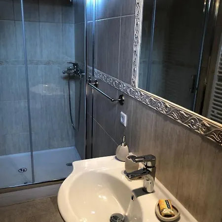 Strada Poarta Schei 22 Apartament Old Historical Centre * Брашов